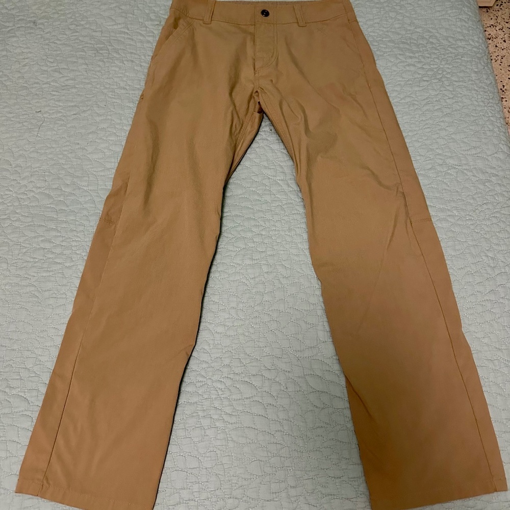 Kuhl Slax pants 30W x 30L Fossil (light khaki)